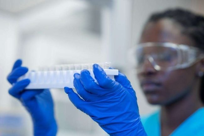 doctor-performing-medical-research-lab